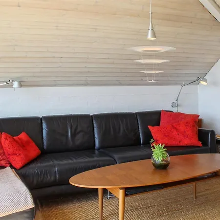 Holiday home Rawald - 200m From The Sea In Djursland And Mols By Interhome *